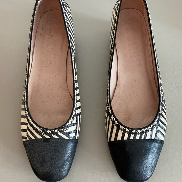 Hispanitas Shoes - Hispanitas black and white flats